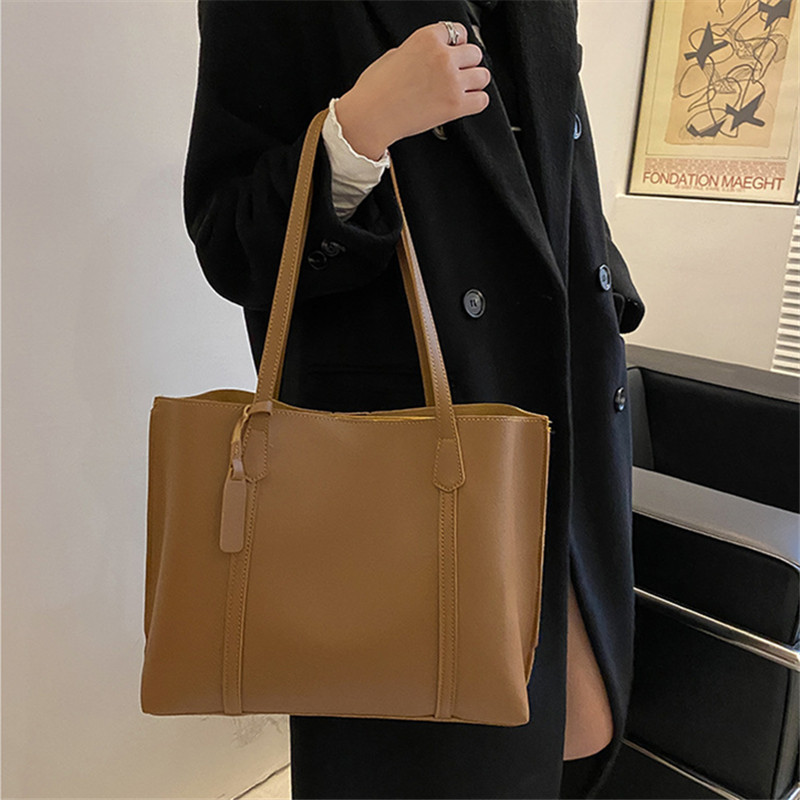 Classic Black Faux Leather Tot - Women Bags Aldo 리뷰 및 가격