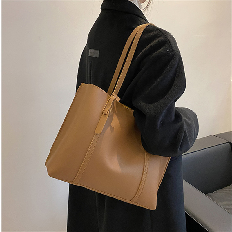 Classic Black Faux Leather Tot - Women Bags Aldo 리뷰 및 가격