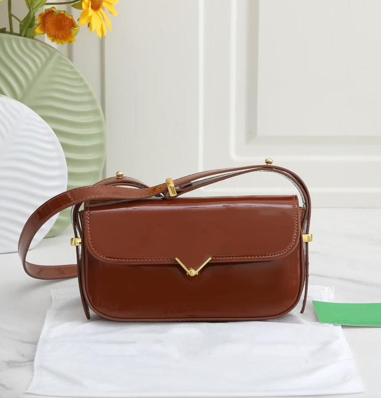 High-Quality Black Leather Tot - Women Bags Prada 리뷰 및 가격