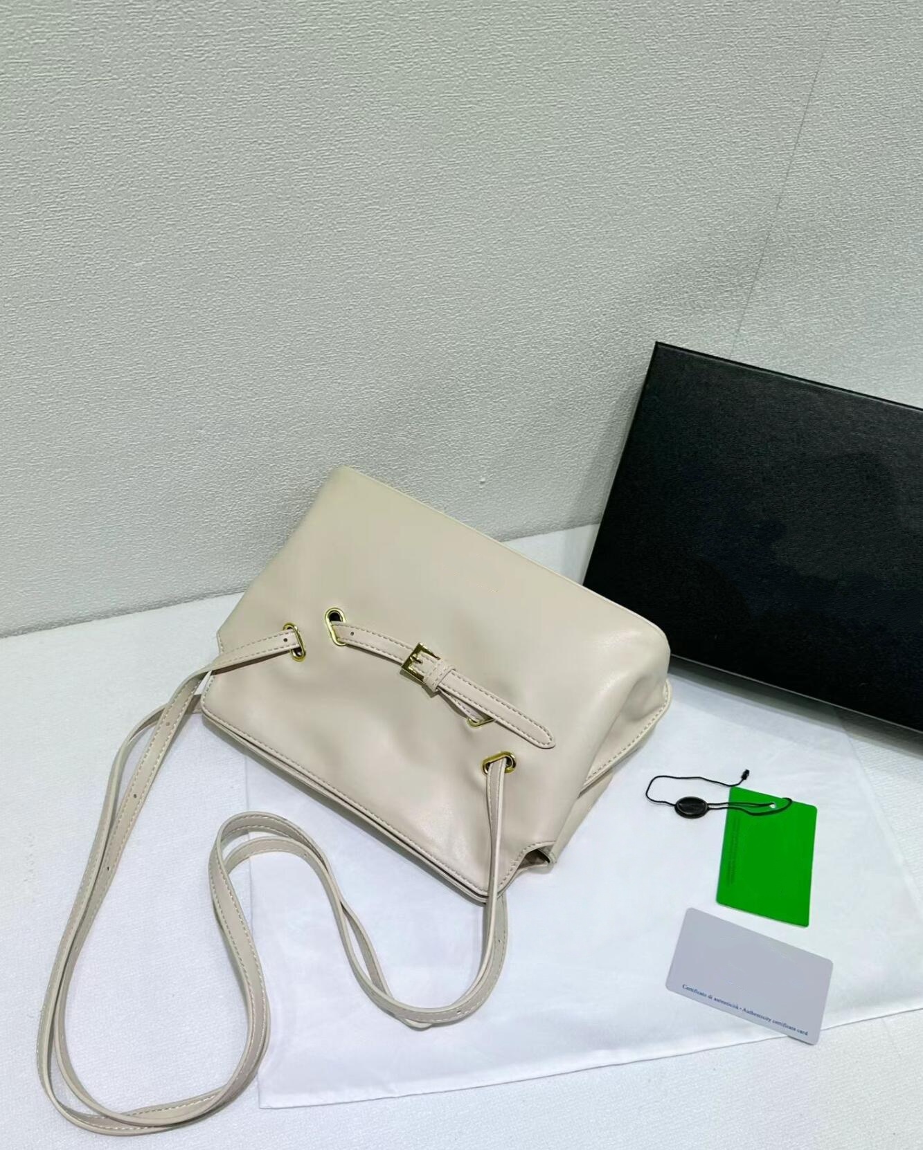 Classic Retro Brown Cowhide Bo - Women Bags Prada 리뷰 및 가격