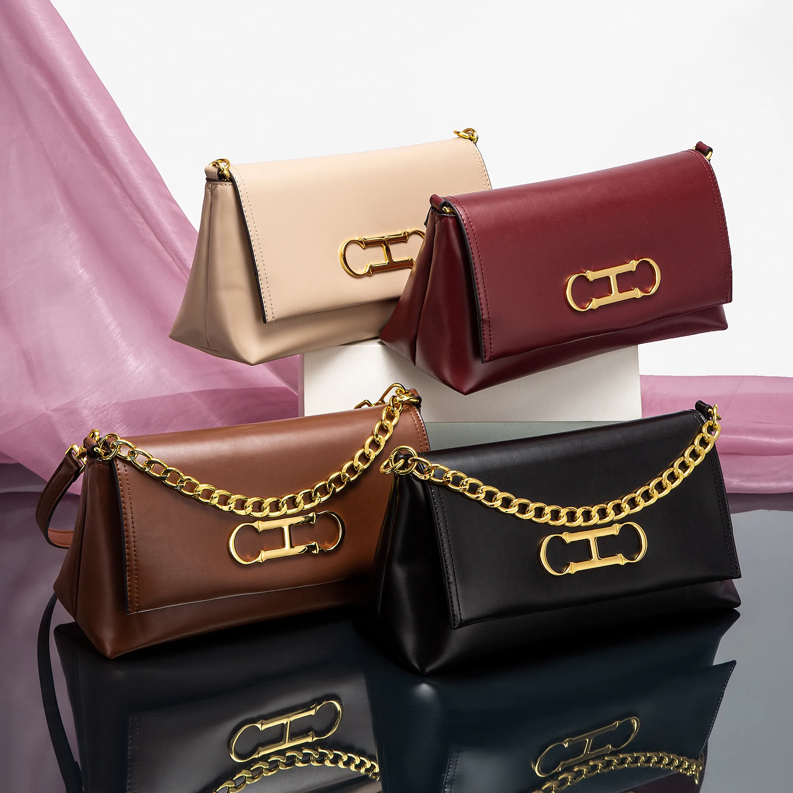 Pure Simple Classic Retro Squa - Women Bags Coach 리뷰 및 가격