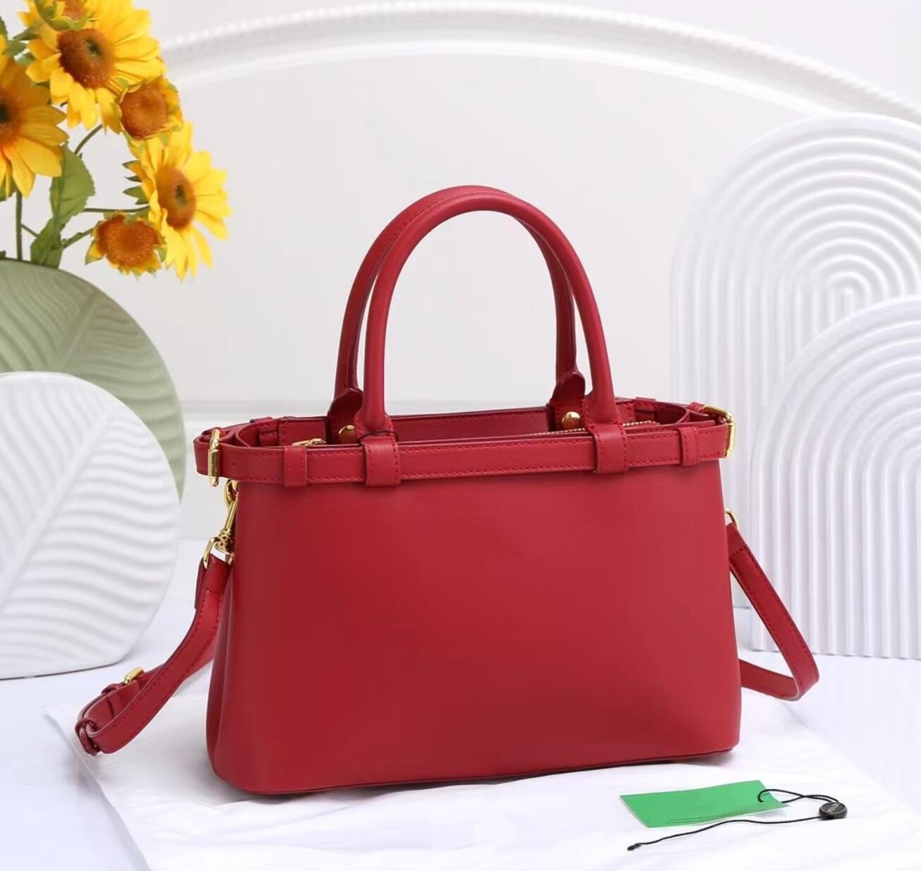 Daily Essential Brown Rectangu - Women Bags Prada 리뷰 및 가격